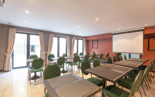 Hotel Villa Royale