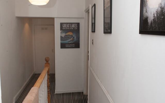 Spacious 2 Bedroom House in Redfield