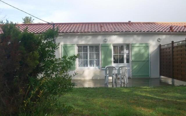 Maison Saint-Hilaire-de-Riez, 1 pièce, 2 personnes - FR-1-91-140