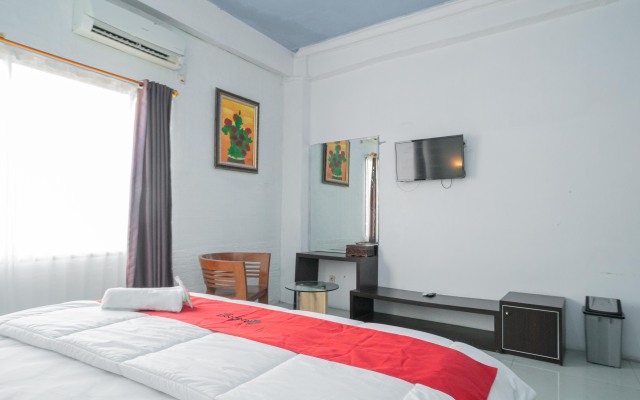 RedDoorz @ Kampung Sawah Jatimurni Bekasi