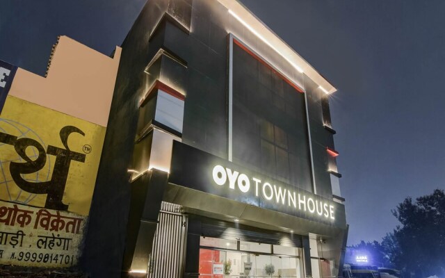 OYO Townhouse 347 Near Bus Stand