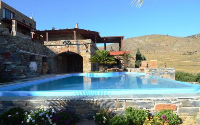 Porto Koundouros Villas