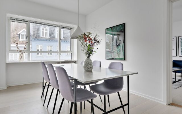 Sanders Fjord 2 - Smart 1-bdr Apt Near Cathedral