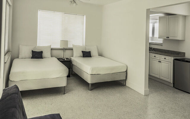 Waveland Motel