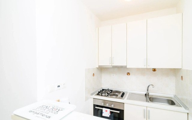 Nikola Apartments