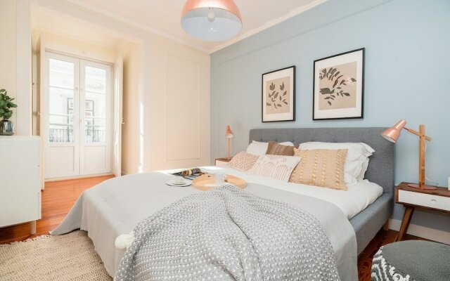 Stunning & Modern 2 Bedroom Apartment in Chiado