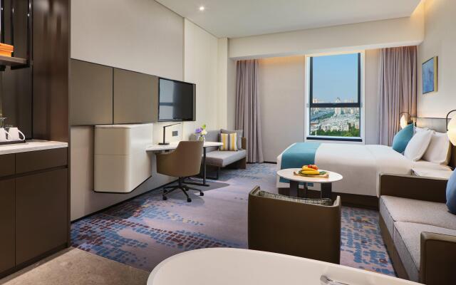 Crowne Plaza Wuhan Development Zone by IHG