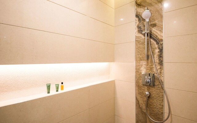 Virtuous World Hotel