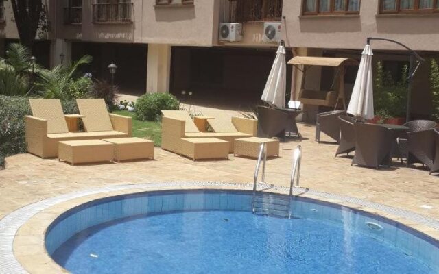 Fenesi Gardens Apartments