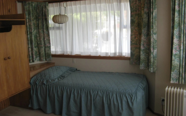 Tongariro River Motel – Guest Rooms – Turangi