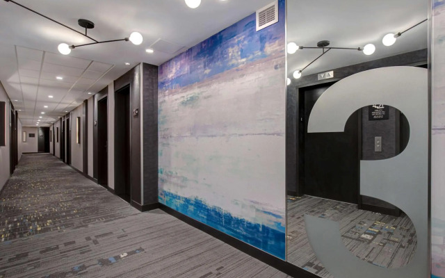 Hampton Inn by Hilton Montreal Downtown