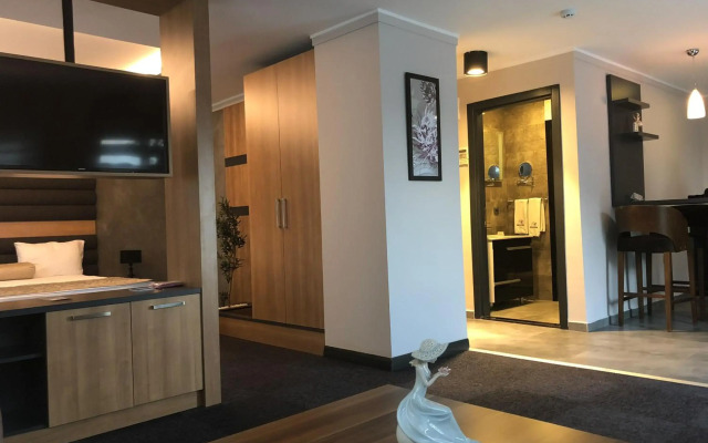 Kalevera Hotel