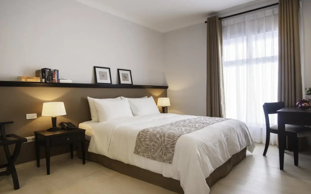 The Alcove Library Hotel