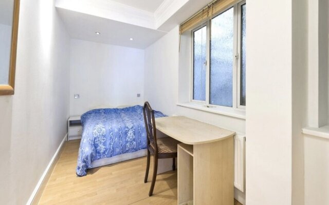 Immaculate 4-bed Apartment Opposite Hyde Park W2