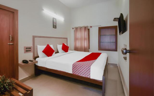 OYO Flagship 32997 Hotel Kaveri Bed & Breakfast