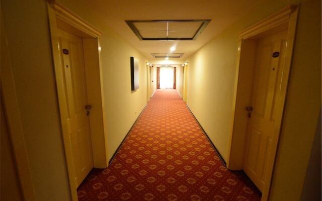 Hizel Hotel