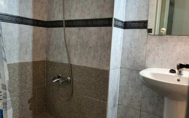 Low Cost Room Las Llaves 2
