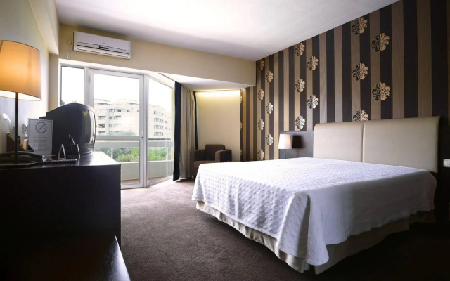 Malibu Foz Hotel - La Maison Younan