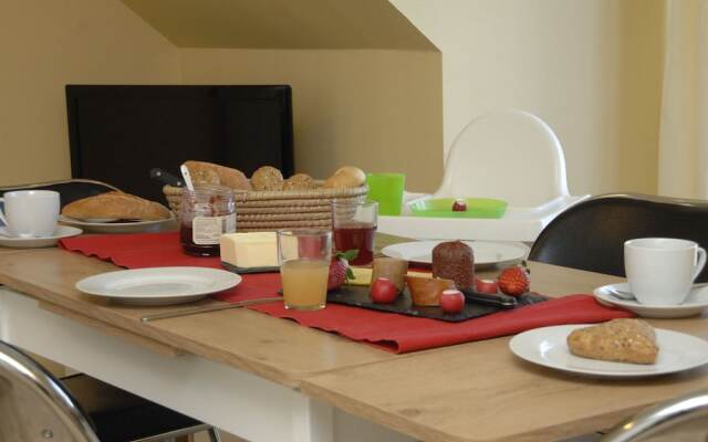 Stunning Apartment in Pepelow Near Sea