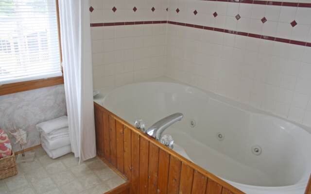 The Cove Bed & Breakfast