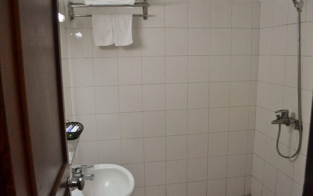 Bien Dong Hotel Halong