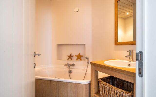 Villa Laury Luxurious in a Quiet Location
