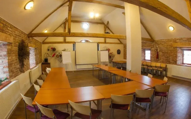 Hospodářský dvůr Bohuslavice