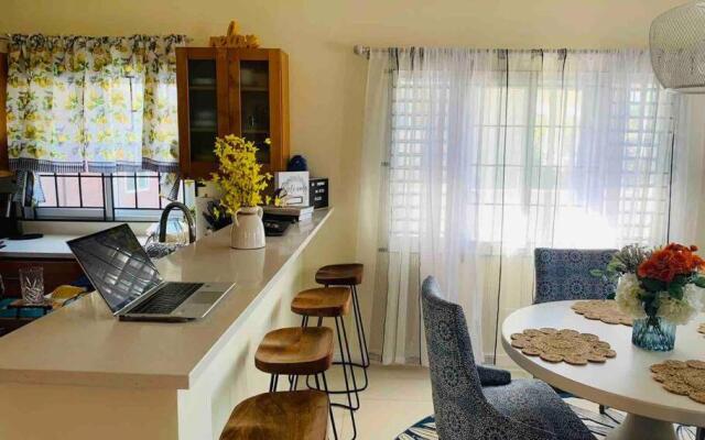 720 Sea Breeze Vacation Home