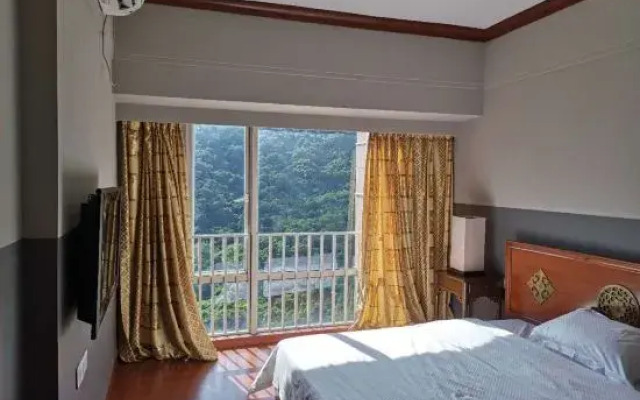 Weifudun Holiday Apartment (Hailing Island Poly Silver Beach)