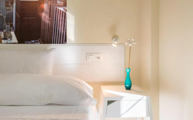 GR2-Large Groups Apt-Walking Distance To Old Town