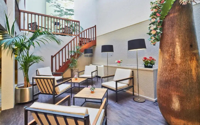 Kyriad Nevers Centre