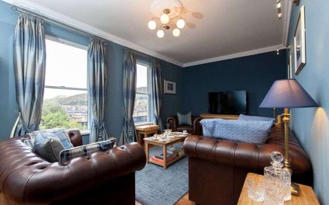 Blackfriars Residence - Beautiful Home