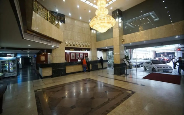 Five Rams City Hotel