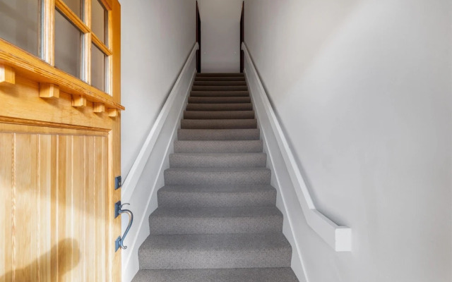 The Three Sisters Walk to Downtown Sisters