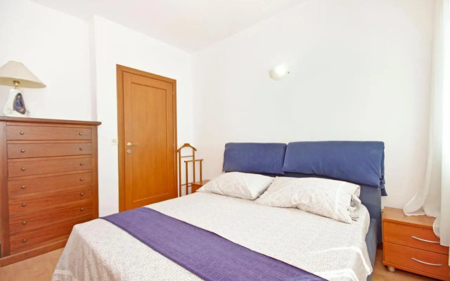 D & J Apartment Split
