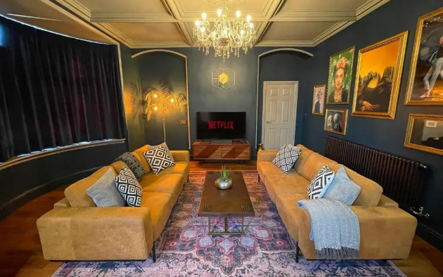 Selworthy - Luxury 3 Bedroom Apartment