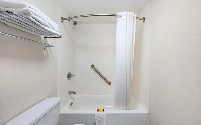 Best Western Plus Gen X Inn