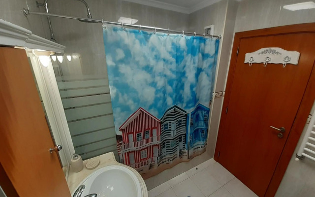 Aveiro Central Its ALL there Apartment