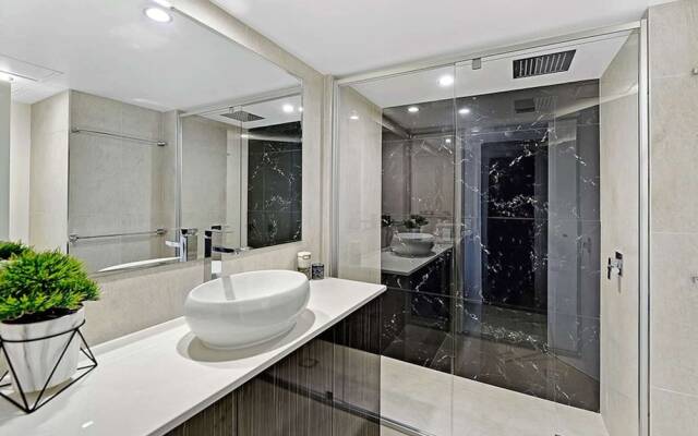 Grand, Bright, Modern Home