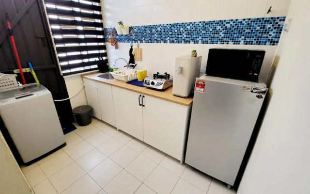 Eisya Guest House With Pool