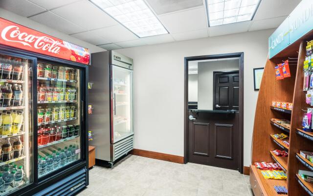 Staybridge Suites Memphis - Poplar Ave East by IHG