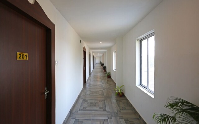 OYO 10153 Hotel Paradise Convention