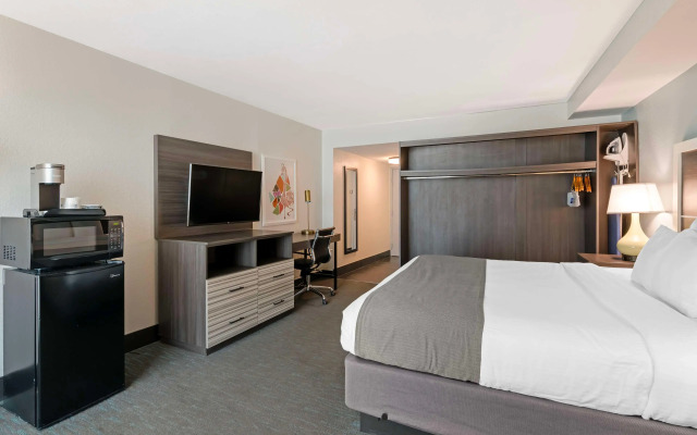Best Western Plus Daytona Inn Seabreeze Oceanfront