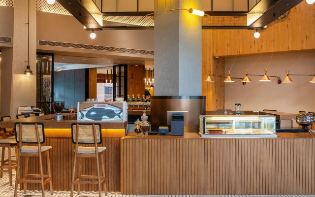 Shanghai Hongqiao Tongpai Hotel