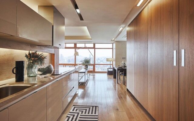 The Classic 500 Pentaz Executive Residence