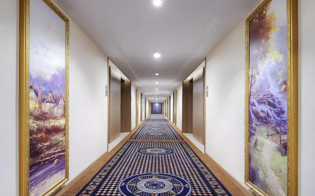 Vienna International Hotel (Nantong Haimen Pedestrian Street)