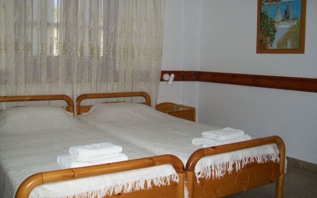 Australis Hotel