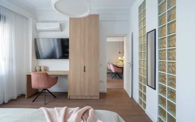 Spacious 3BR by Cismigiu Gardens
