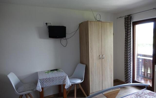 BOOA Rooms Irena