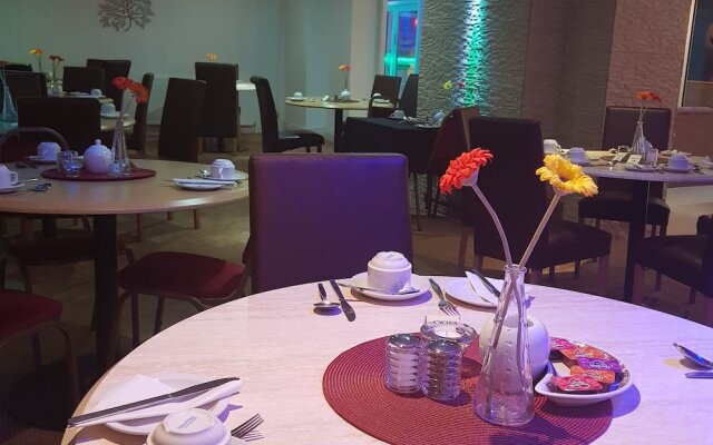 The New Royal Windsor Hotel